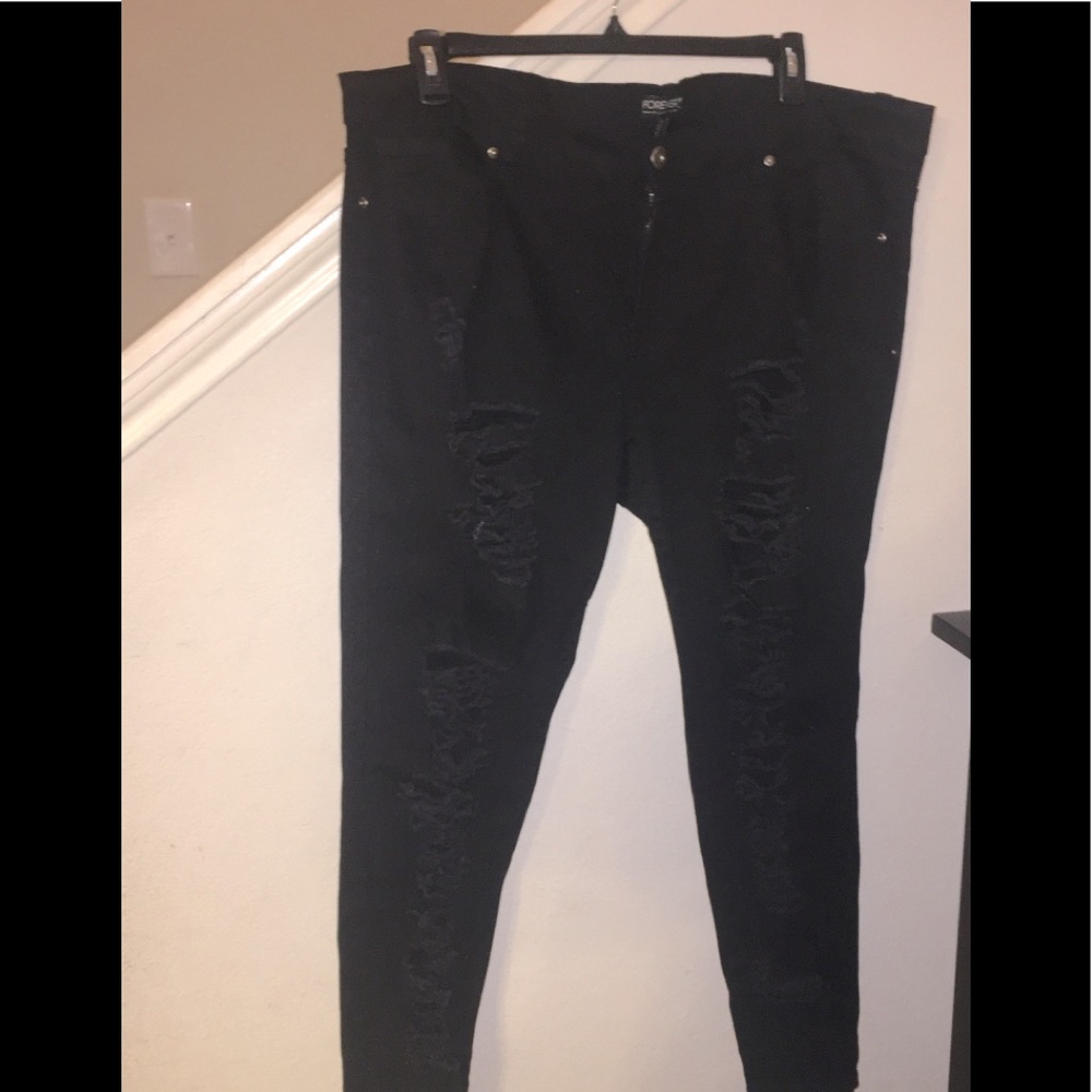 Black forever 21 ripped distressed jeans